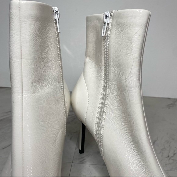 Jeffery Campbell Pointy Toe Faux Leather White Bootie 8 1/2 - Picture 9 of 14